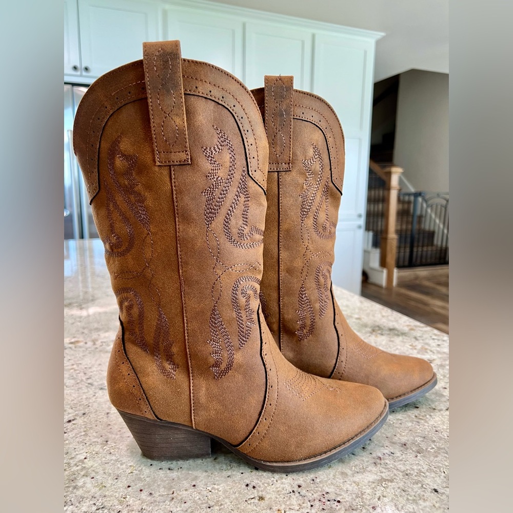 BRAND NEW SUGAR "TAMMY" COWBOY BOOTS